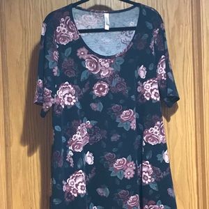 Xl Women’s Lularoe Perfect T Blue background